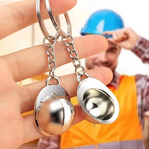 Llavero Con Casco De Ingeniero. Plateado