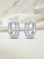 Aretes Huggies con Circonitas · Plata 925