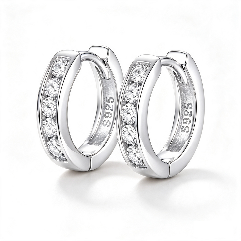 Aretes Huggies con Circonitas · Plata 925